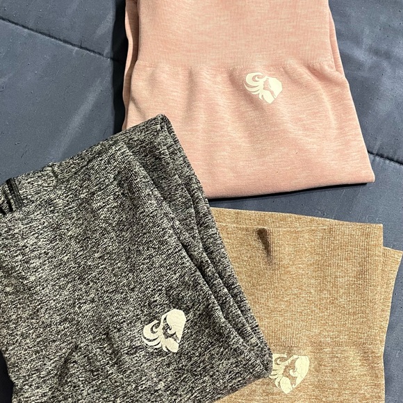 Bundle of women’s best seamless leggings in size XL - Picture 2 of 5